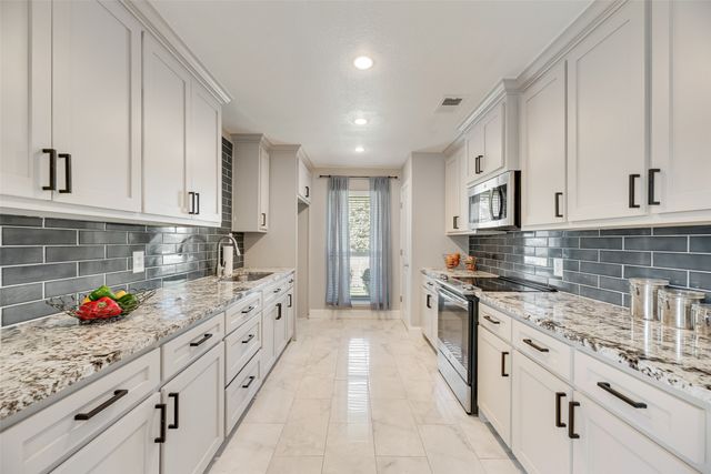 1574 College Parkway, Lewisville, TX 75077