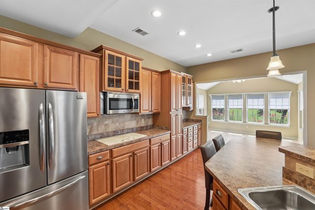 159 Castleton Circle, Boiling Springs, SC 29316
