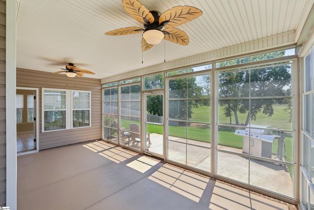 159 Castleton Circle, Boiling Springs, SC 29316