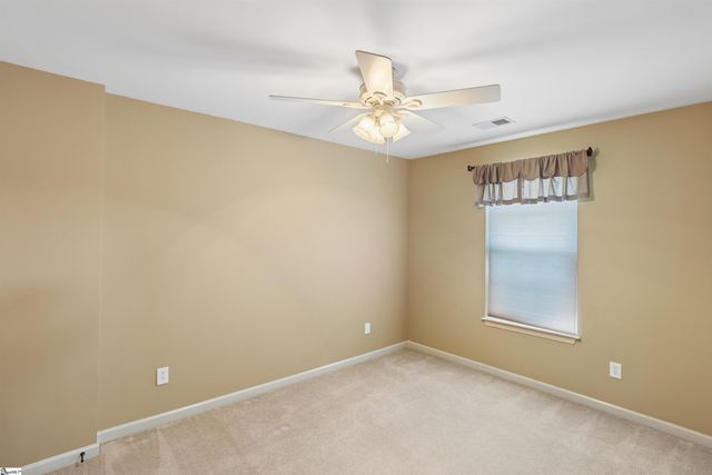159 Castleton Circle, Boiling Springs, SC 29316