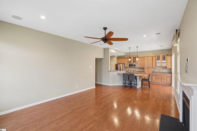 159 Castleton Circle, Boiling Springs, SC 29316