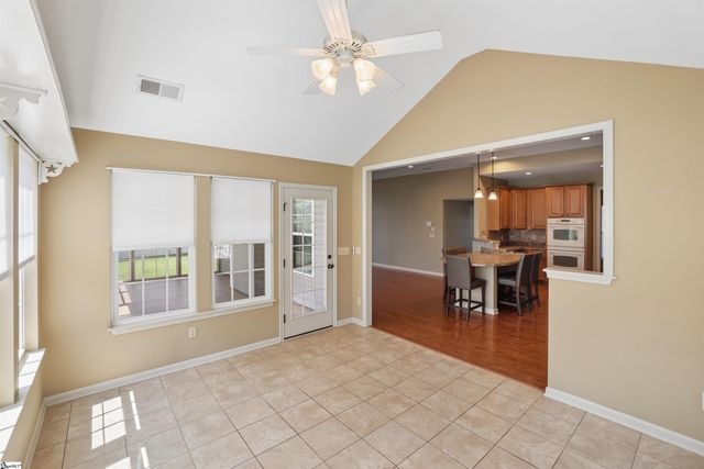 159 Castleton Circle, Boiling Springs, SC 29316