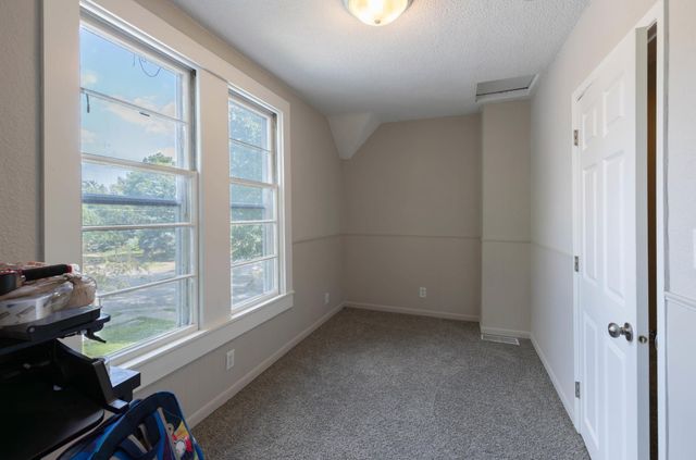 1651 4th Street E, Saint Paul, MN 55106