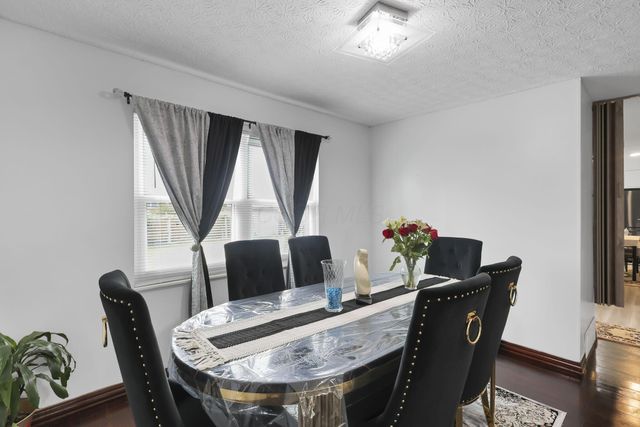 2469 Sandstrom Drive, Columbus, OH 43235