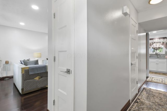 2469 Sandstrom Drive, Columbus, OH 43235