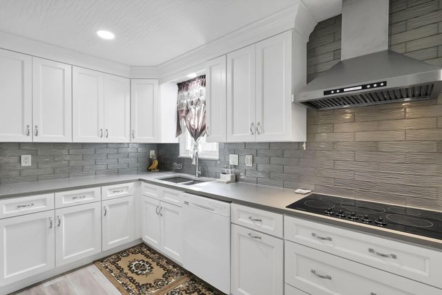 2469 Sandstrom Drive, Columbus, OH 43235