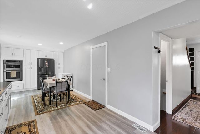 2469 Sandstrom Drive, Columbus, OH 43235