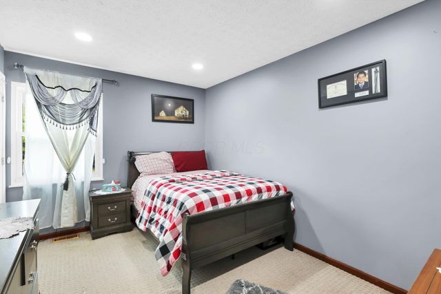 2469 Sandstrom Drive, Columbus, OH 43235