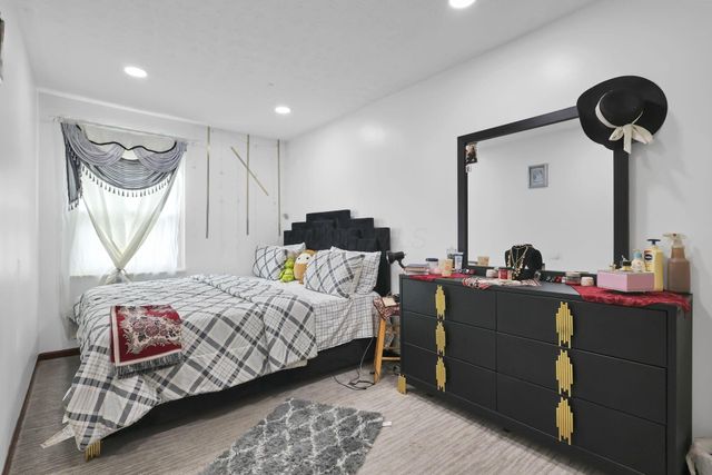 2469 Sandstrom Drive, Columbus, OH 43235