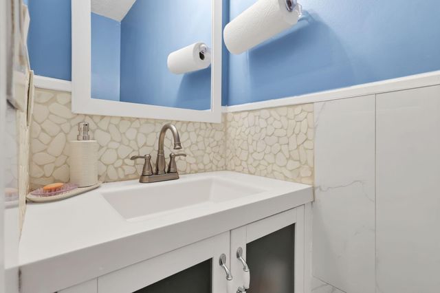 2469 Sandstrom Drive, Columbus, OH 43235