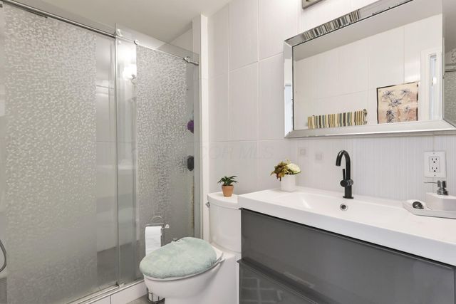 2469 Sandstrom Drive, Columbus, OH 43235