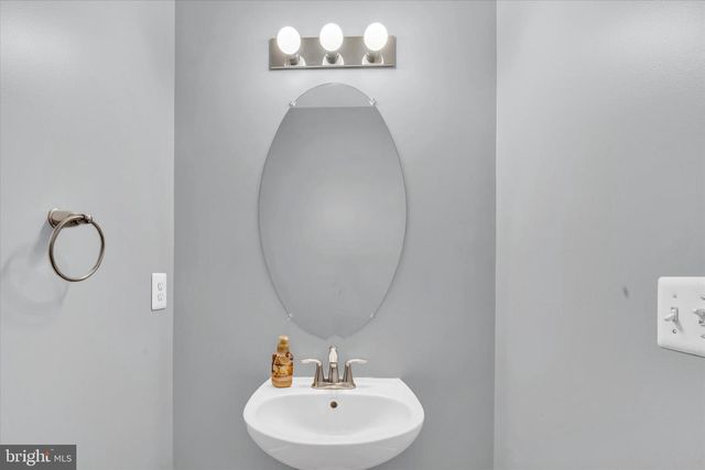 1 LOOKOUT DR, Indian Head, MD 20640