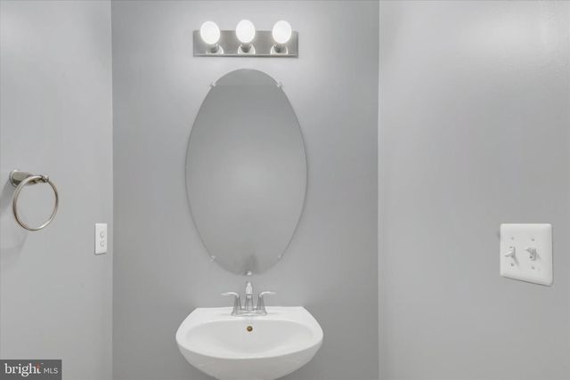 1 LOOKOUT DR, Indian Head, MD 20640