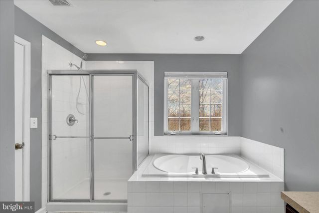 1 LOOKOUT DR, Indian Head, MD 20640