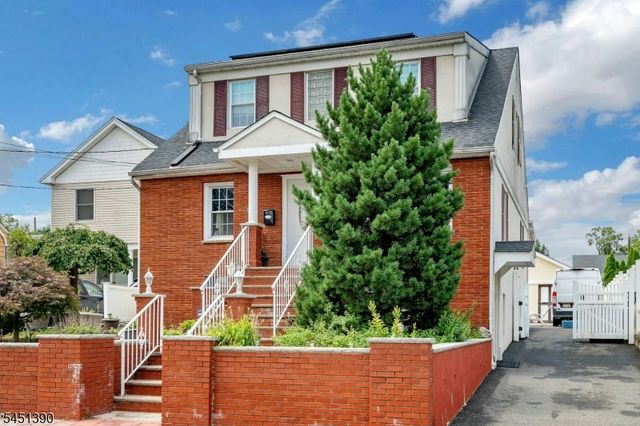 446 Post Ave, Lyndhurst Twp., NJ 07071