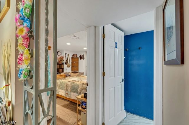 446 Post Ave, Lyndhurst Twp., NJ 07071