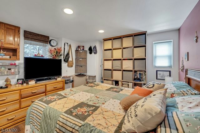446 Post Ave, Lyndhurst Twp., NJ 07071