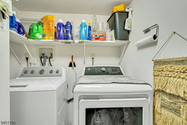 446 Post Ave, Lyndhurst Twp., NJ 07071