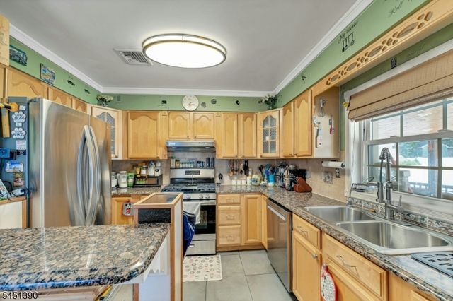 446 Post Ave, Lyndhurst Twp., NJ 07071
