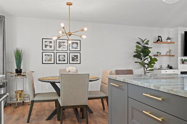 2989 Eastview Rd, Bethel Park, PA 15102