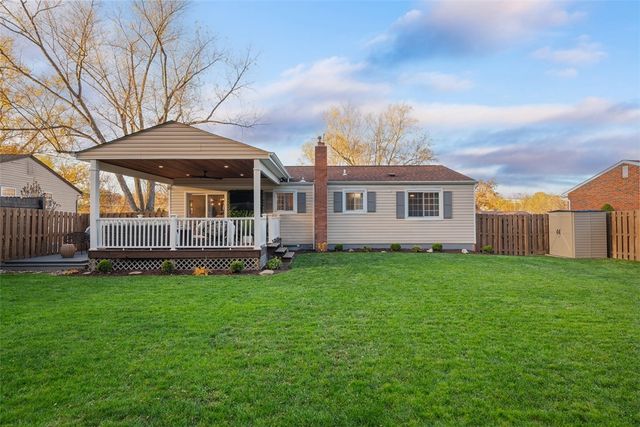 2989 Eastview Rd, Bethel Park, PA 15102