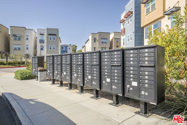 756 Daniel Freeman Circle, Inglewood, CA 90301