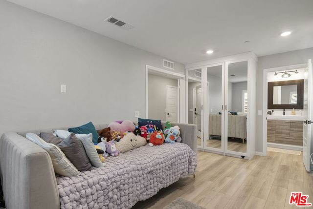 756 Daniel Freeman Circle, Inglewood, CA 90301