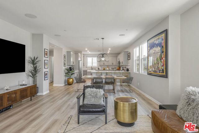 756 Daniel Freeman Circle, Inglewood, CA 90301