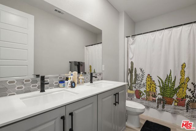 756 Daniel Freeman Circle, Inglewood, CA 90301