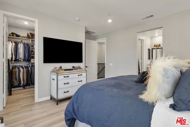 756 Daniel Freeman Circle, Inglewood, CA 90301