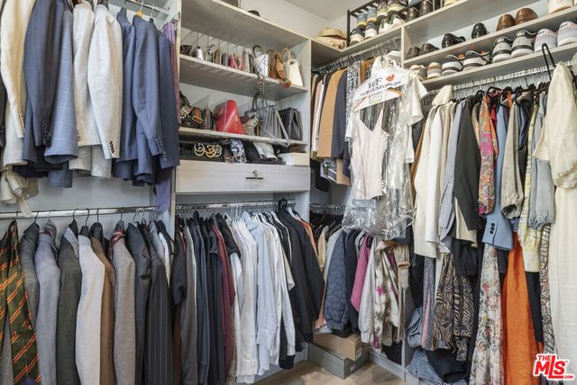 756 Daniel Freeman Circle, Inglewood, CA 90301