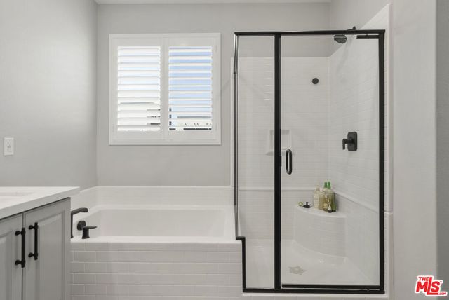 756 Daniel Freeman Circle, Inglewood, CA 90301