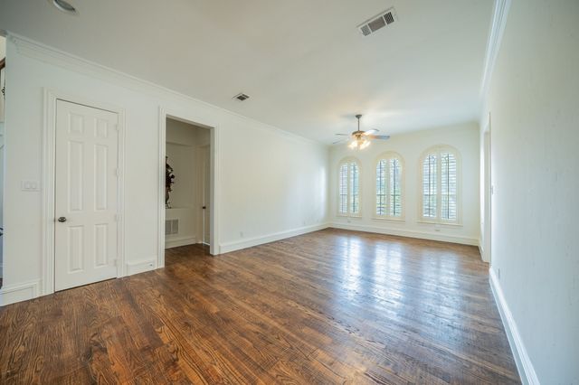 3201 Cedar Ridge Drive, Flower Mound, TX 75022