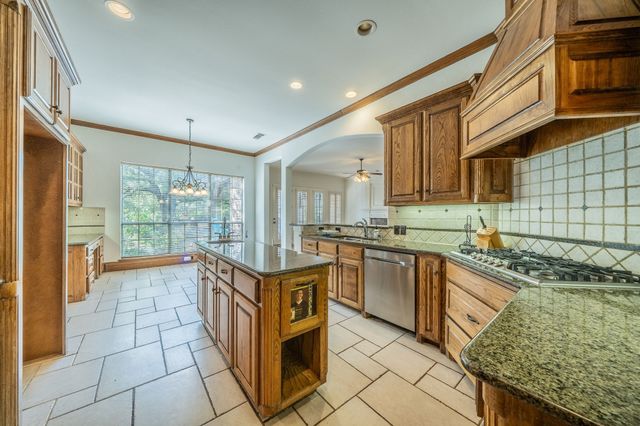 3201 Cedar Ridge Drive, Flower Mound, TX 75022