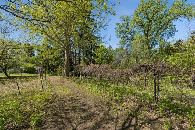 5900 Zehnder Road, Sunfish Lake, MN 55077