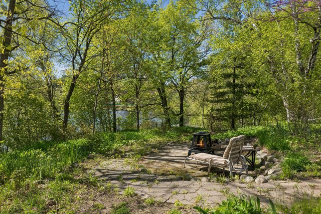 5900 Zehnder Road, Sunfish Lake, MN 55077