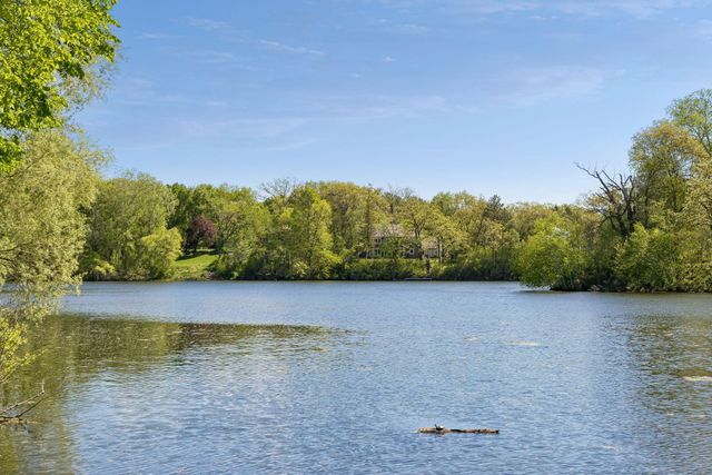 5900 Zehnder Road, Sunfish Lake, MN 55077