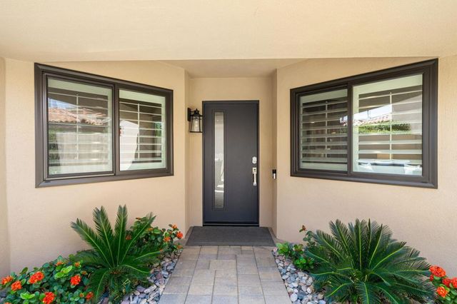 38969 Wisteria Drive, Palm Desert, CA 92211