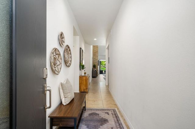 38969 Wisteria Drive, Palm Desert, CA 92211