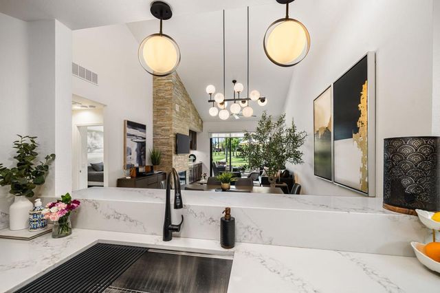 38969 Wisteria Drive, Palm Desert, CA 92211