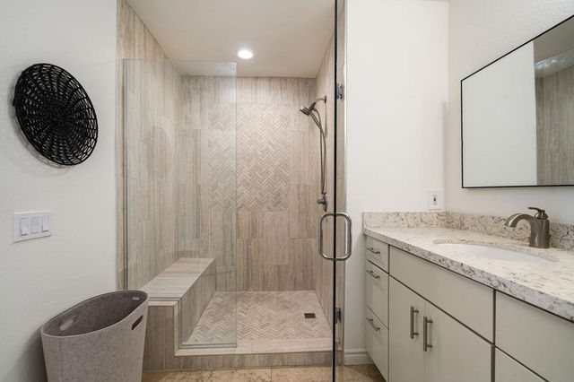 38969 Wisteria Drive, Palm Desert, CA 92211