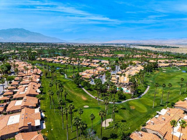 38969 Wisteria Drive, Palm Desert, CA 92211