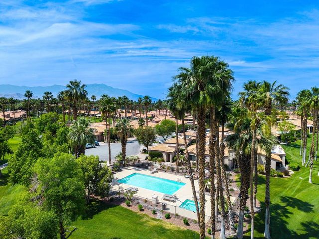 38969 Wisteria Drive, Palm Desert, CA 92211