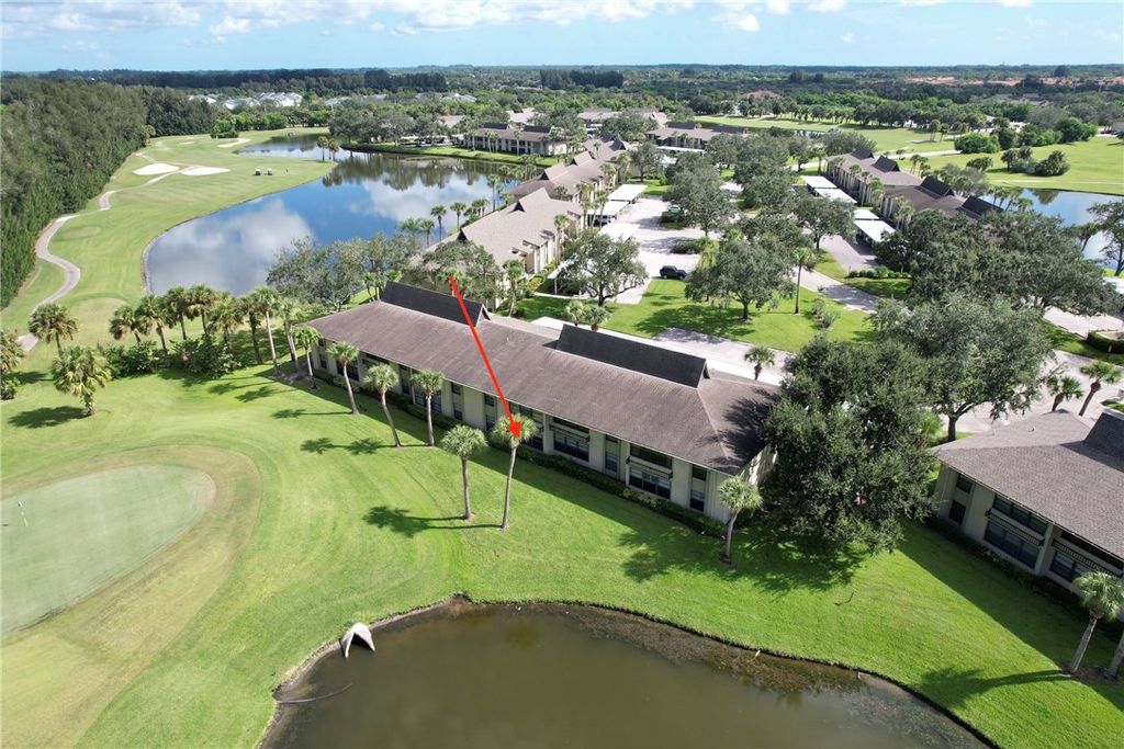 14 Plantation Drive 103, Vero Beach, FL 32966