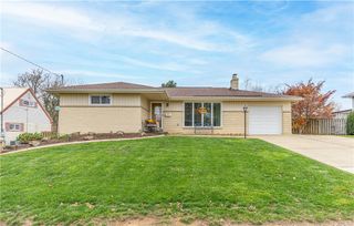 428 Chester Dr, Lower Burrell, PA 15068