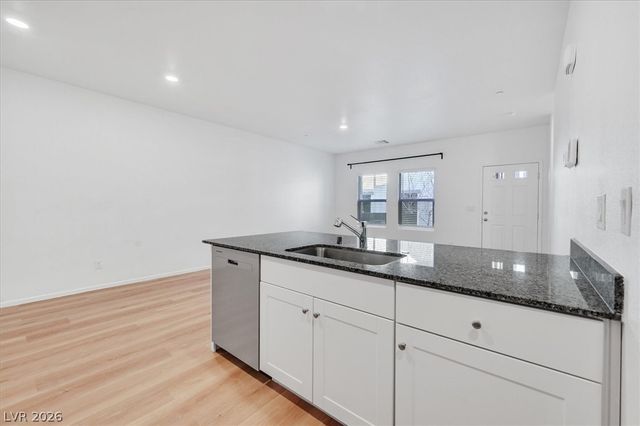 7484 Mountain Ledge Street, Las Vegas, NV 89139