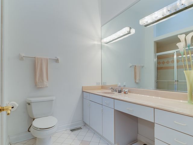 4N680 WARE WOODS Drive, St. Charles, IL 60175