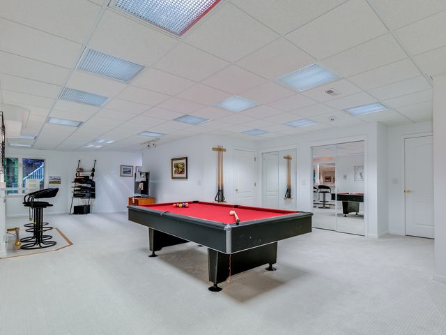 4N680 WARE WOODS Drive, St. Charles, IL 60175