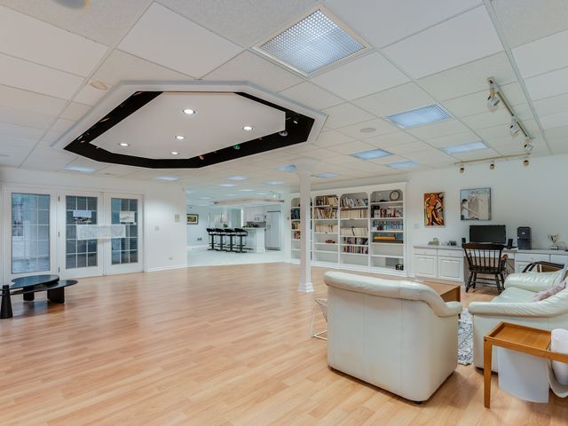 4N680 WARE WOODS Drive, St. Charles, IL 60175