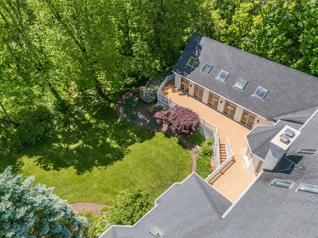 4N680 WARE WOODS Drive, St. Charles, IL 60175